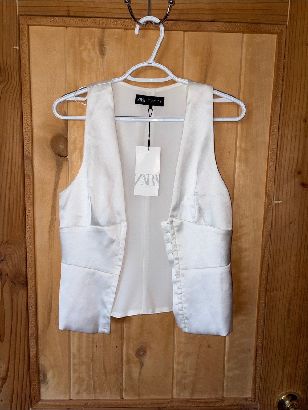 ZARA Off White Satin V-Neck Sleeveless Vest - Picture 13 of 13